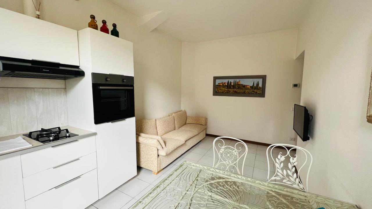 Meschihouse - Leonardo 35 Apartment Lecco Exterior photo